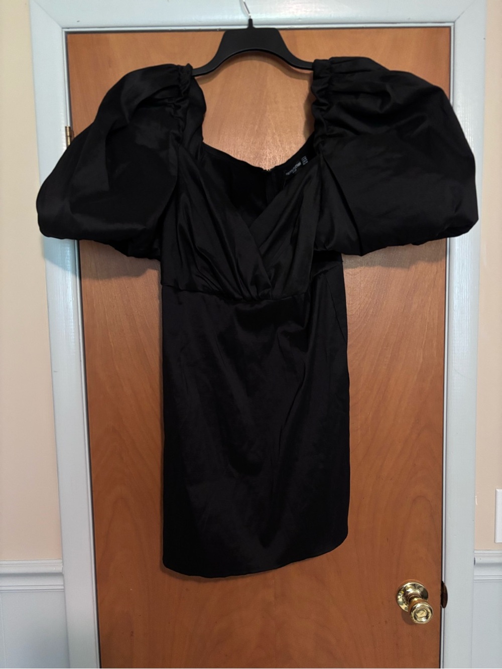 PrettyLittleThing Black Puff Sleeve Mini Dress